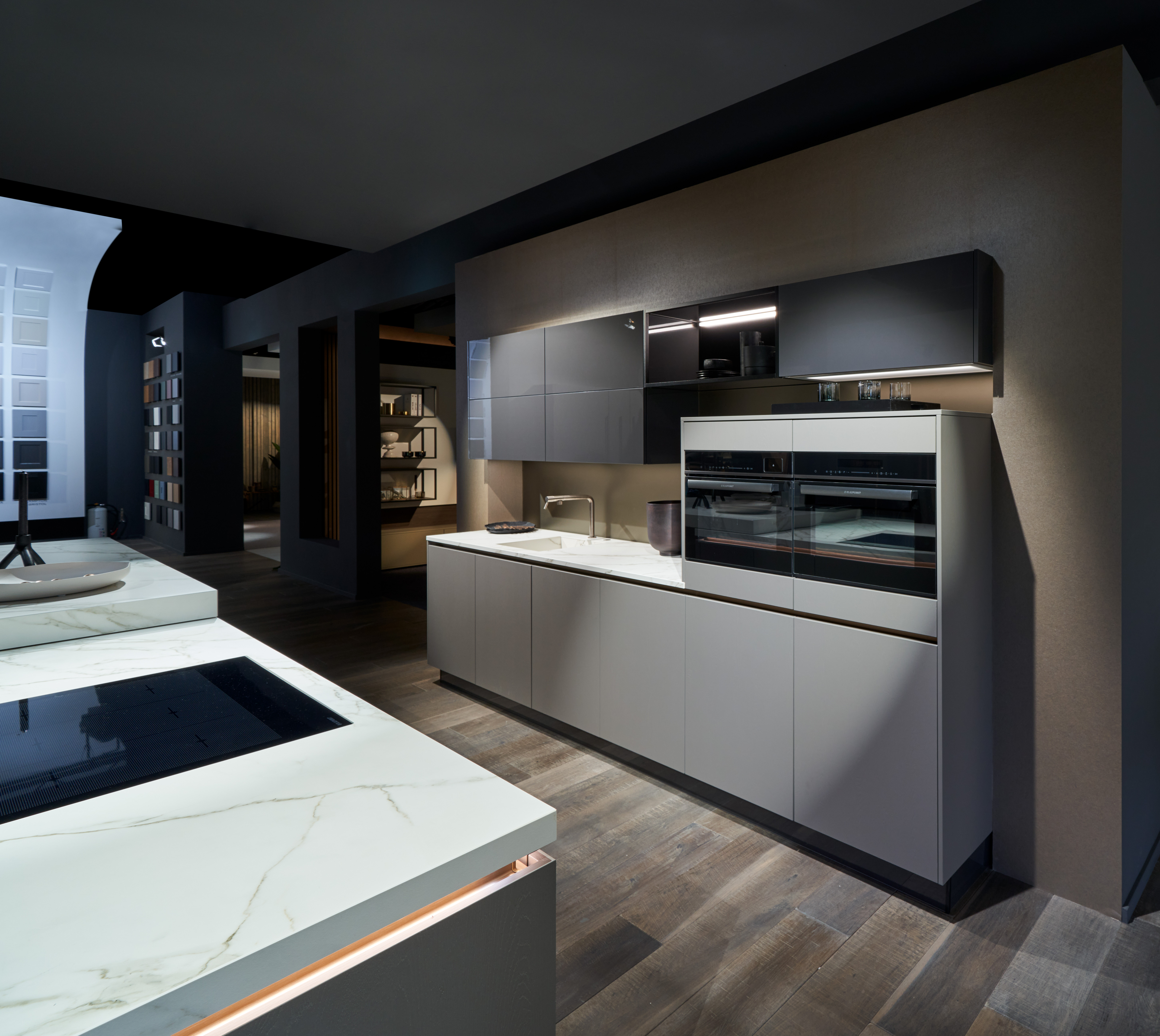 Küche in Samteiche-greige